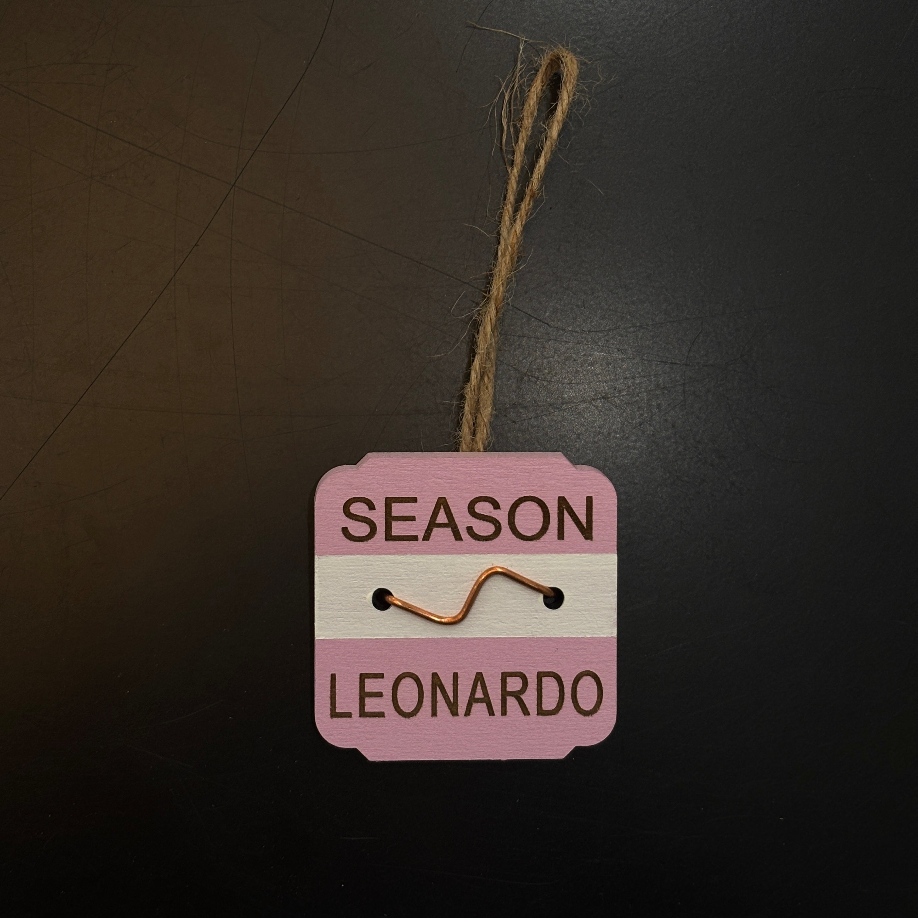 Shore Town Ornament - Leonardo